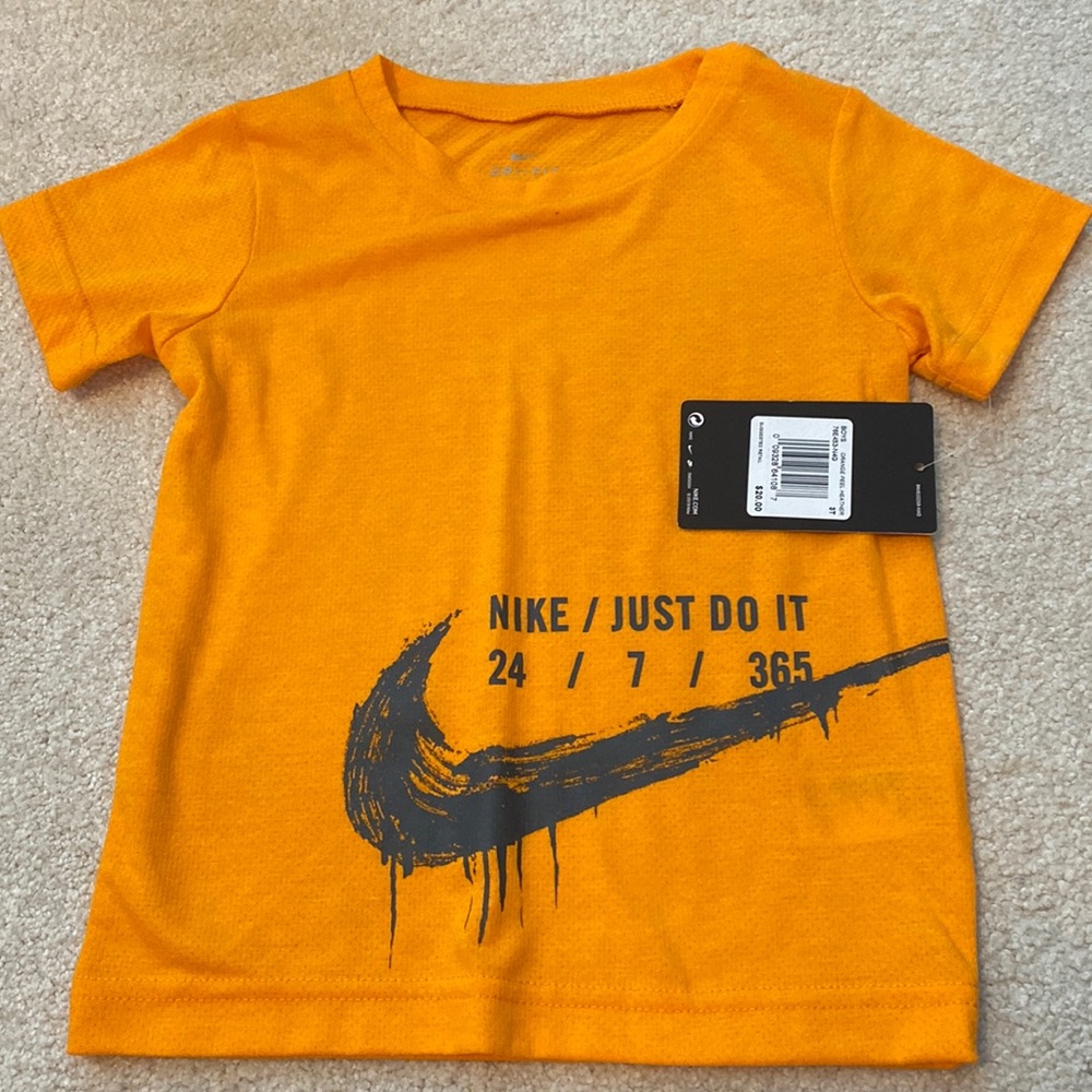 NWT Nike Dri-Fit Performance T-Shirt 3T